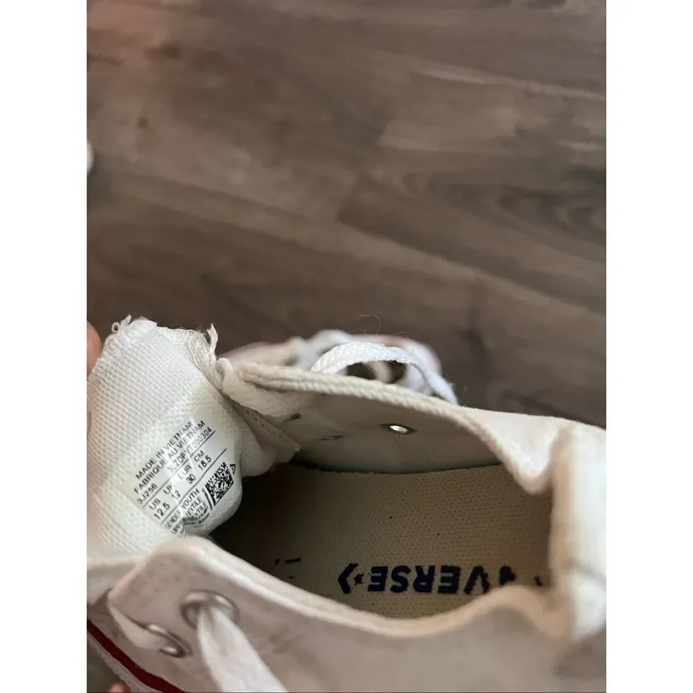 Converse Chuck Taylor All Star Sneaker Size 12.5 Kids Shoes White  low  top lace